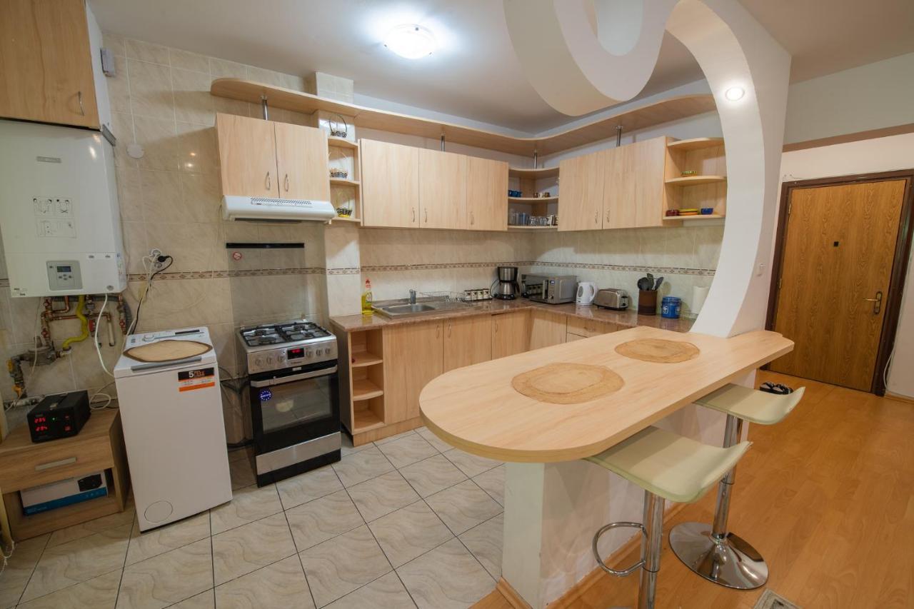Monik Apartament Sinaia Eksteriør bilde